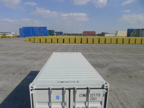 Cwc Wake Container Van 20′ Dry Van Sea Container | Rental - BlueWake Containers